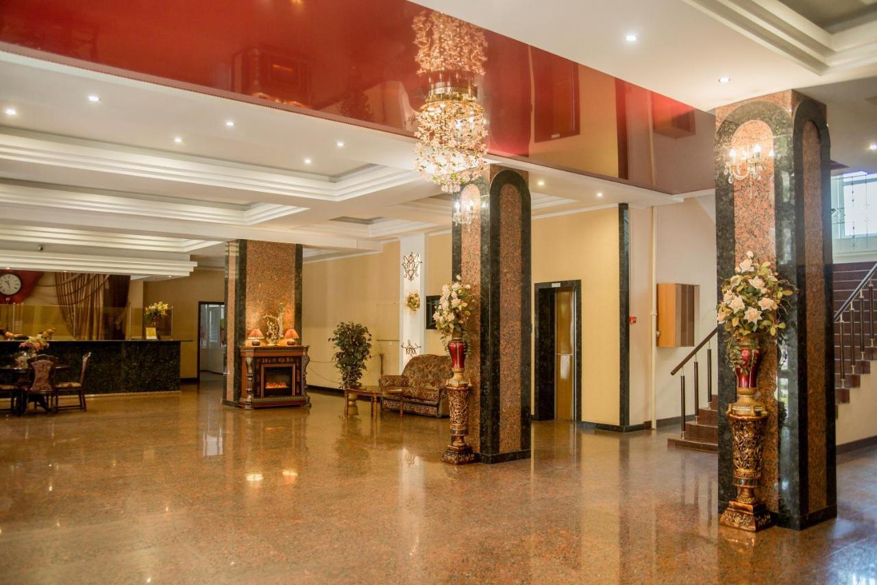 Dniprovski Zori Kremenciuk Exterior foto
