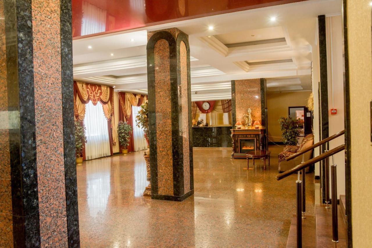 Dniprovski Zori Kremenciuk Exterior foto