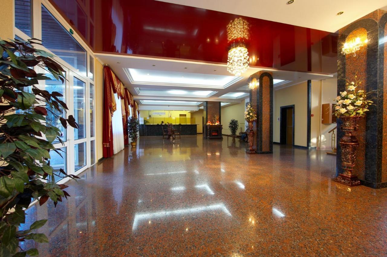 Dniprovski Zori Kremenciuk Exterior foto